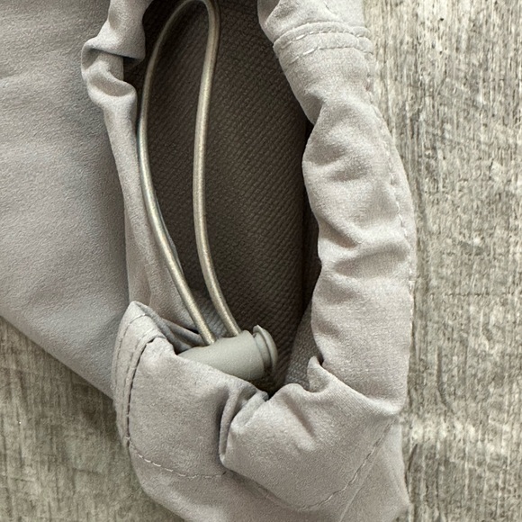 Women’s Eddie Bauer 10 Medium Joggers ClimaTrail Pants Sweats Beige Pockets NWT - Picture 11 of 14